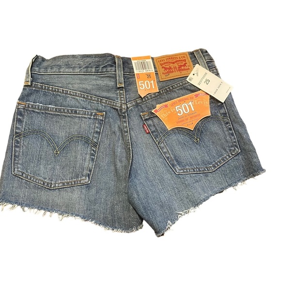 NWT Levi’s 501 Roadside Blues 100% Cotton Cut-Off Booty Shorts - Picture 3 of 8